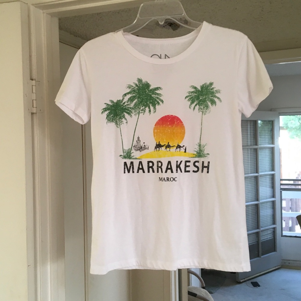 CHASERS/WHITE-“MARRAKESH MAROC” GRAPHIC TEE/NEW